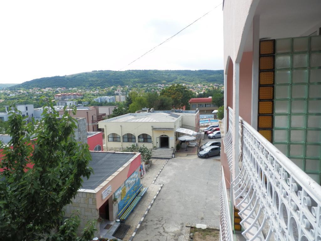 Olimpia Supersnab Hotel Balchik Ngoại thất bức ảnh