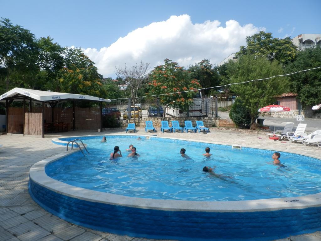 Olimpia Supersnab Hotel Balchik Ngoại thất bức ảnh