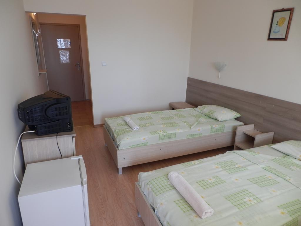 Olimpia Supersnab Hotel Balchik Phòng bức ảnh