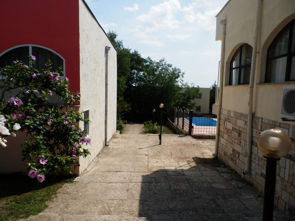 Olimpia Supersnab Hotel Balchik Ngoại thất bức ảnh