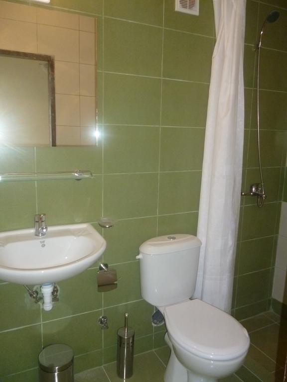 Olimpia Supersnab Hotel Balchik Ngoại thất bức ảnh