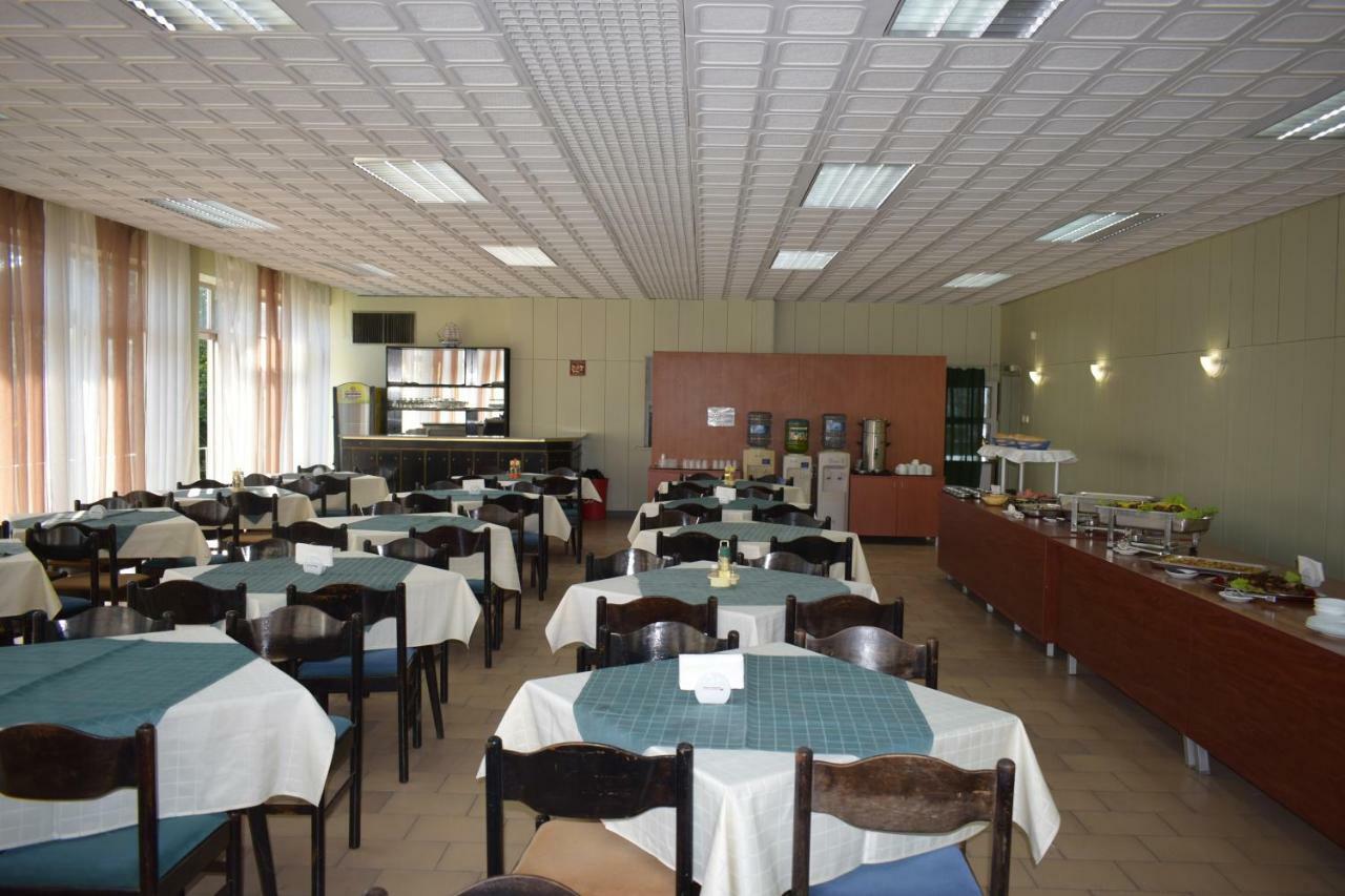 Olimpia Supersnab Hotel Balchik Ngoại thất bức ảnh